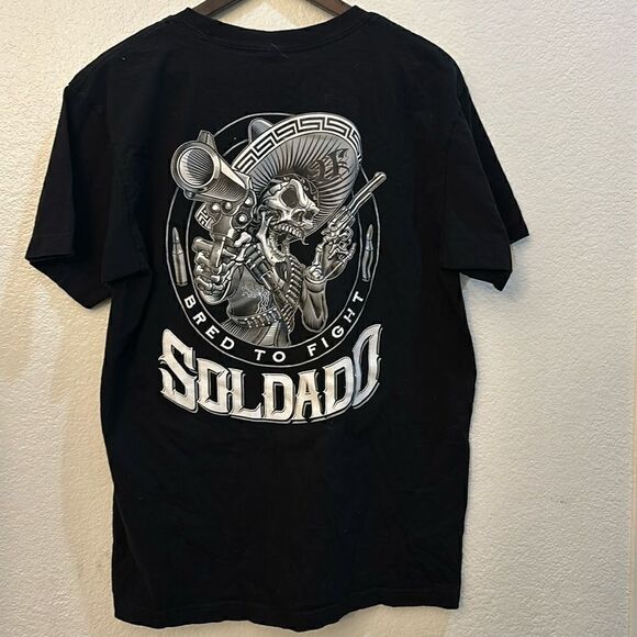 Bred To Fight Soldado Shirt Mens Black Short Sleeve - Picture 1 of 4